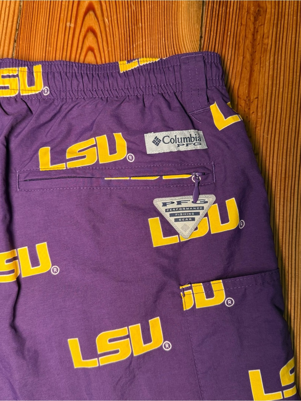 Columbia PFG LSU Tigers Shorts Mens Medium Purple Backcast NWOT - Picture 12 of 14